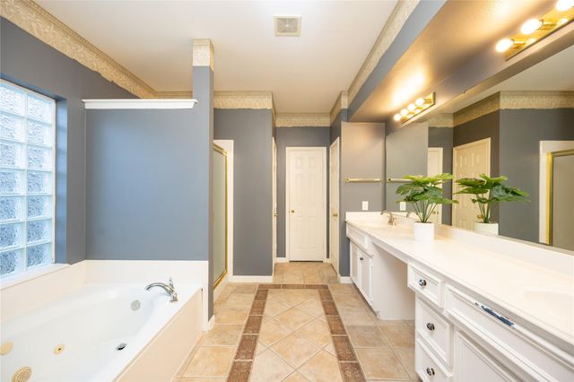 16010 Ashvale Drive, Tomball, TX 77377