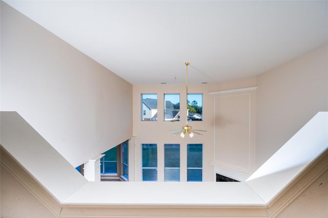 16010 Ashvale Drive, Tomball, TX 77377