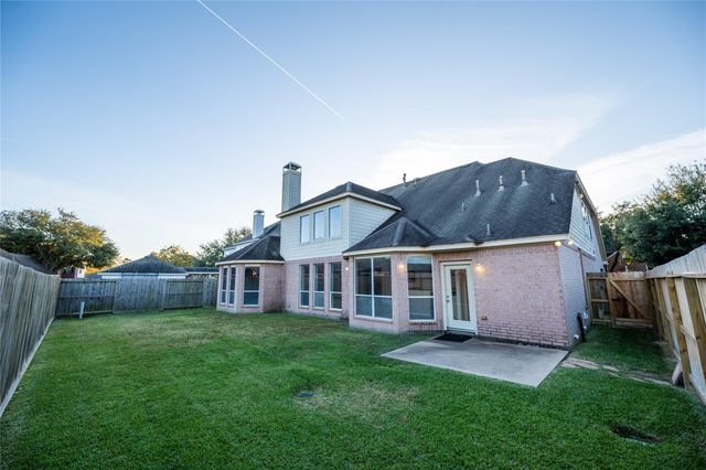16010 Ashvale Drive, Tomball, TX 77377