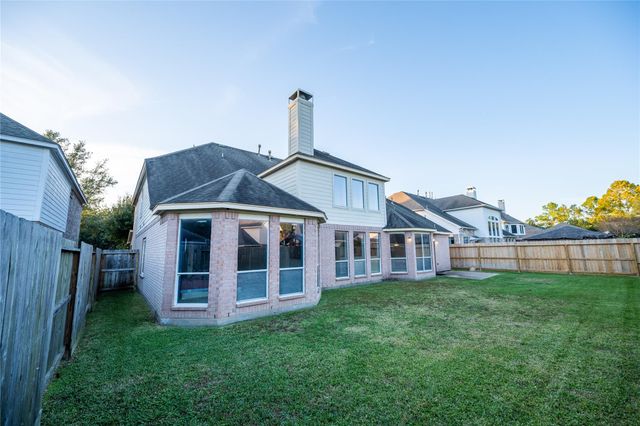 16010 Ashvale Drive, Tomball, TX 77377