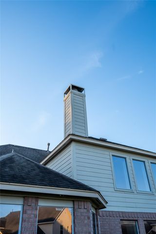 16010 Ashvale Drive, Tomball, TX 77377