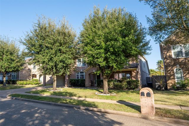 16010 Ashvale Drive, Tomball, TX 77377