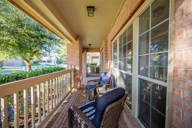 16010 Ashvale Drive, Tomball, TX 77377