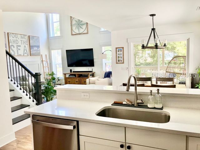 26 Old Stoney Ln, Hilton Head Island, SC 29926