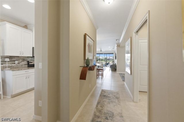 9440 Benvenuto CT 3-104, Naples, FL 34119