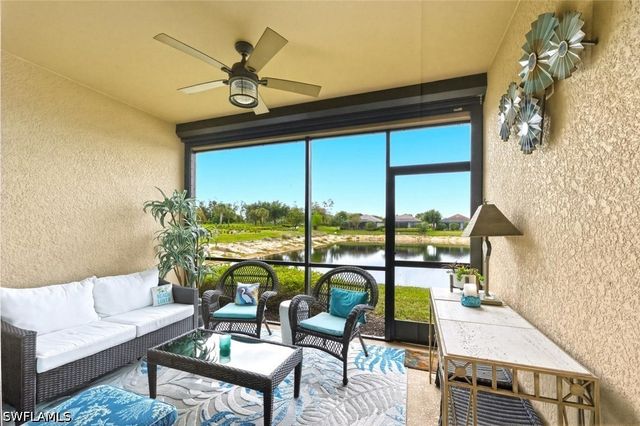 9440 Benvenuto CT 3-104, Naples, FL 34119