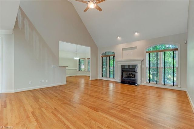 2436 Nesters Court, High Point, NC 27265