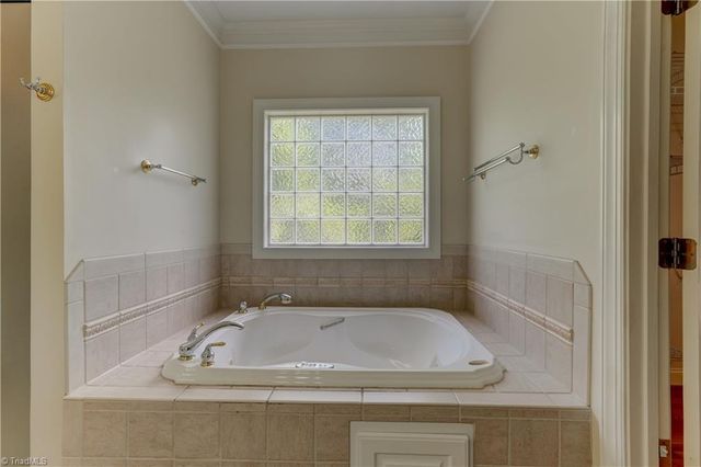 2436 Nesters Court, High Point, NC 27265