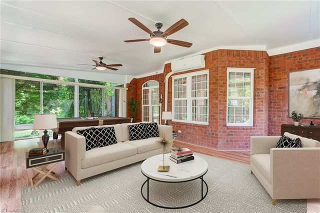 2436 Nesters Court, High Point, NC 27265