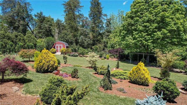 2436 Nesters Court, High Point, NC 27265