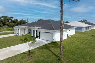 702 Broadway AVE, Lehigh Acres, FL 33972