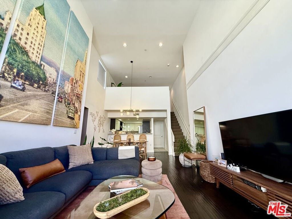 1353 N Fuller Avenue PH2, Los Angeles, CA 90046 — photo 2