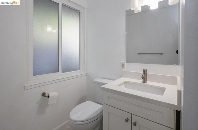 1535 Julia St, Berkeley, CA 94703