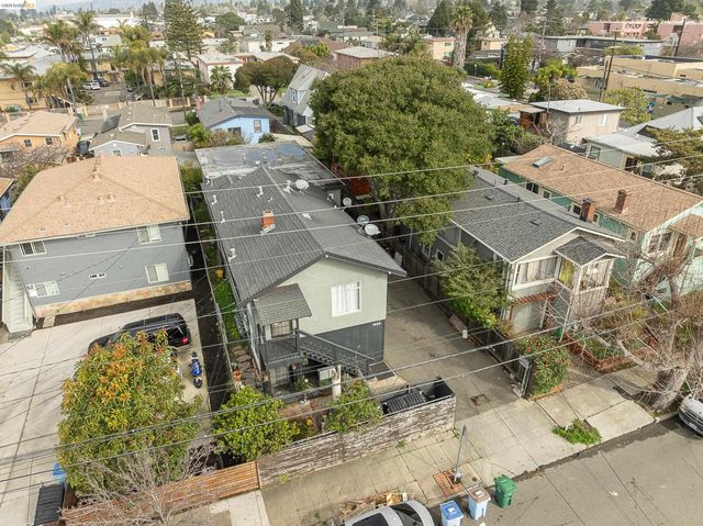 1535 Julia St, Berkeley, CA 94703