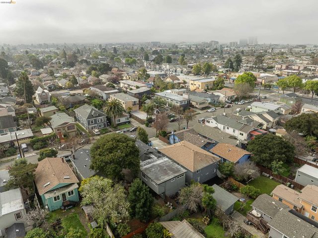 1535 Julia St, Berkeley, CA 94703