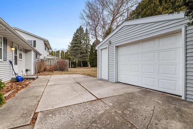 3723 S 17th PLACE, Sheboygan, WI 53081