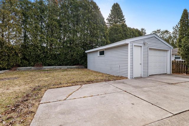 3723 S 17th PLACE, Sheboygan, WI 53081