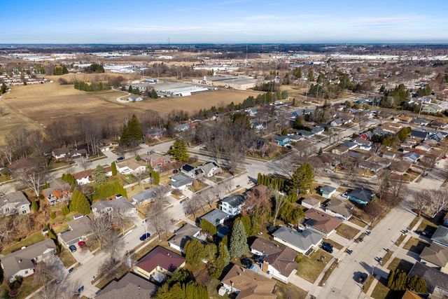 3723 S 17th PLACE, Sheboygan, WI 53081