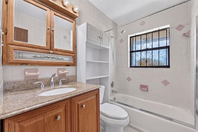 2915 NW 206th Street, Miami Gardens, FL 33056