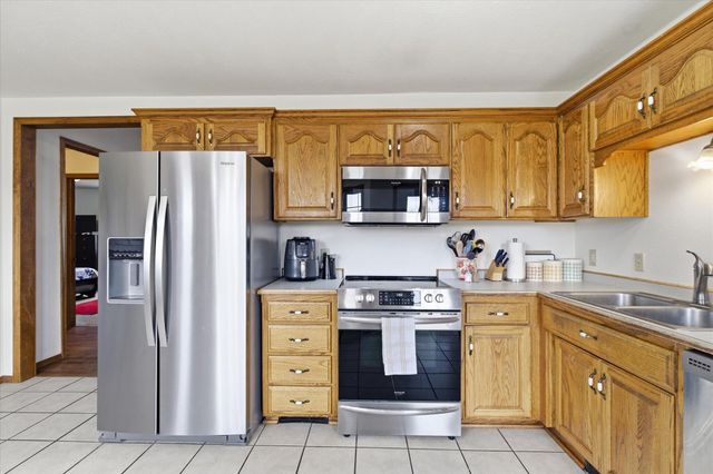 1584 Mcintosh Road, Macomb, MO 65702