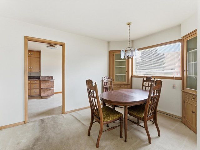 2206 Division STREET, Manitowoc, WI 54220