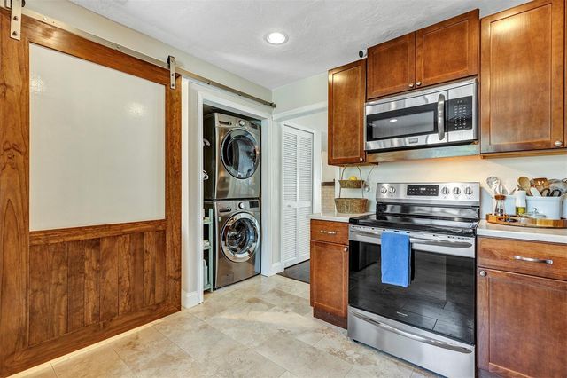 121 CROWN POINT CIRCLE 121, Longwood, FL 32779