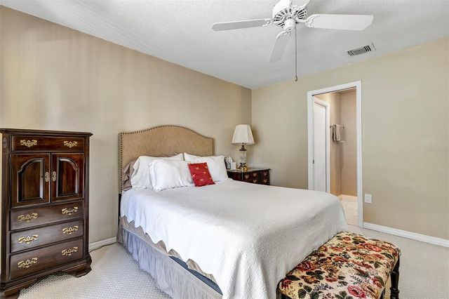 121 CROWN POINT CIRCLE 121, Longwood, FL 32779