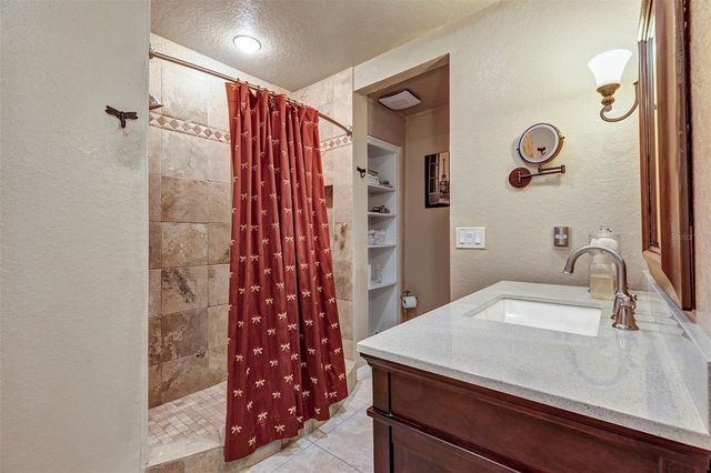 121 CROWN POINT CIRCLE 121, Longwood, FL 32779