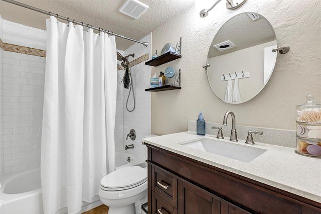 121 CROWN POINT CIRCLE 121, Longwood, FL 32779