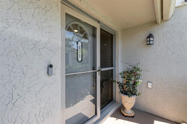 121 CROWN POINT CIRCLE 121, Longwood, FL 32779
