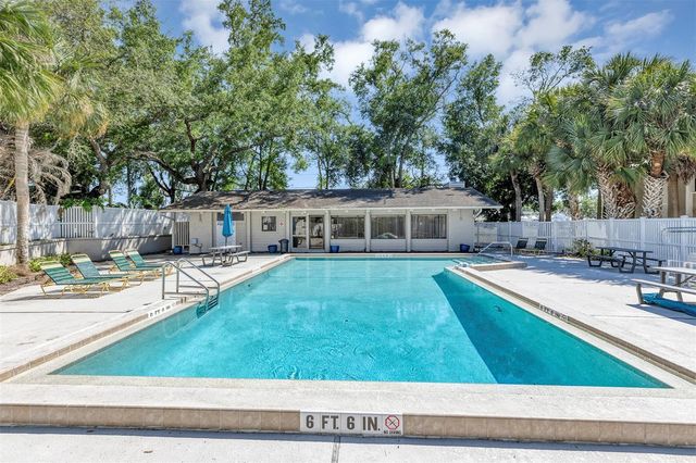 121 CROWN POINT CIRCLE 121, Longwood, FL 32779