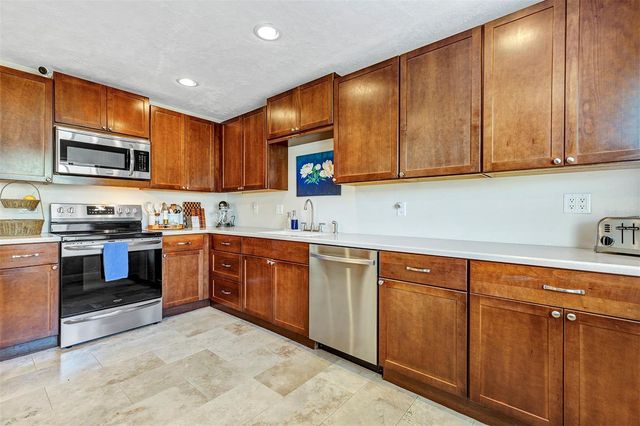 121 CROWN POINT CIRCLE 121, Longwood, FL 32779