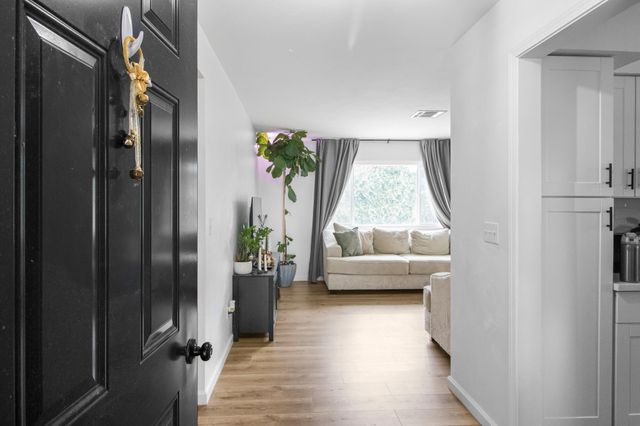 3545 W Monte Vista Court, Visalia, CA 93277