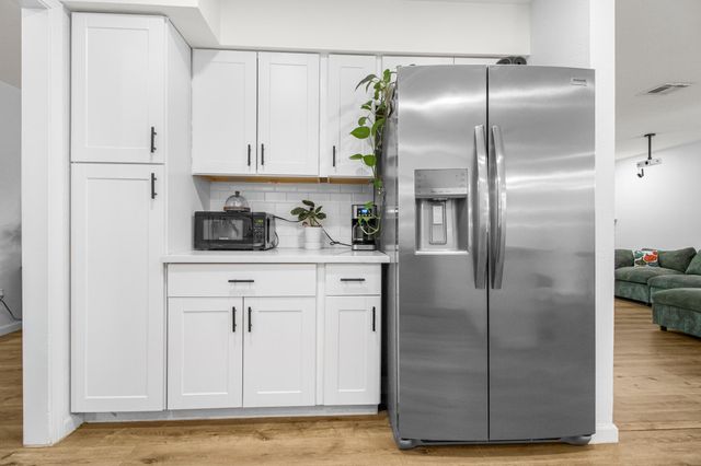 3545 W Monte Vista Court, Visalia, CA 93277