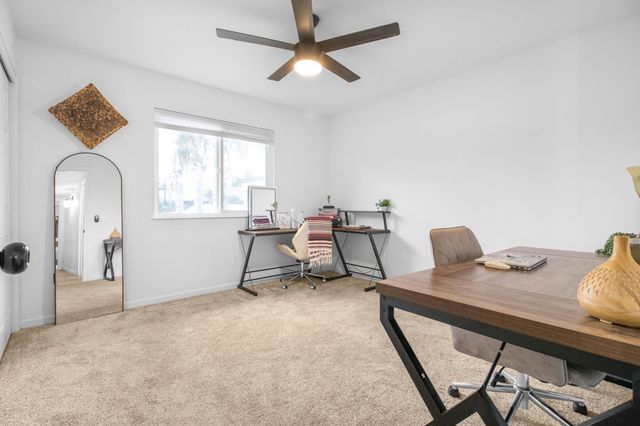 3545 W Monte Vista Court, Visalia, CA 93277