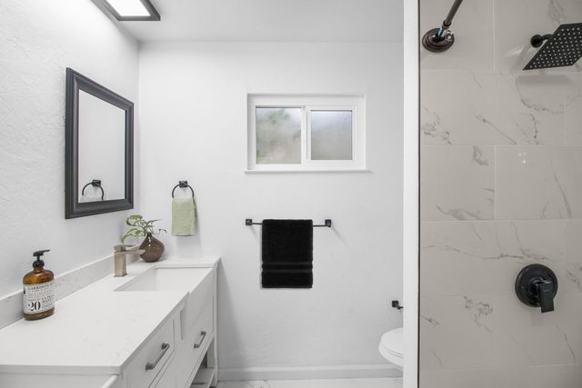 3545 W Monte Vista Court, Visalia, CA 93277