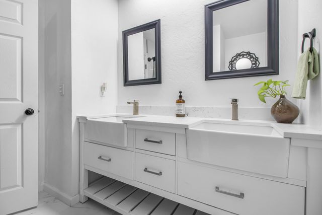 3545 W Monte Vista Court, Visalia, CA 93277