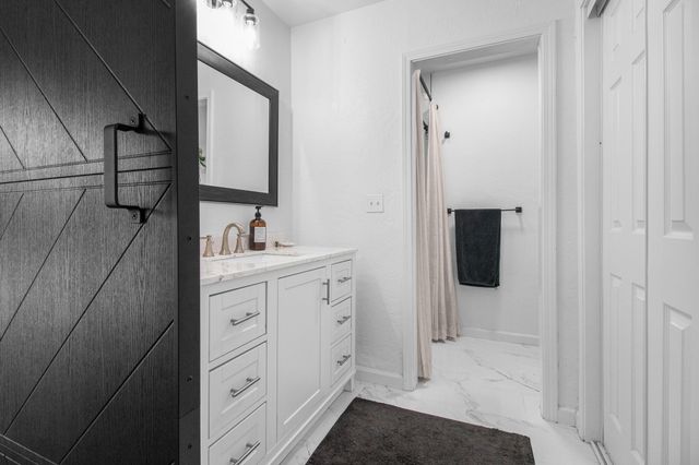 3545 W Monte Vista Court, Visalia, CA 93277