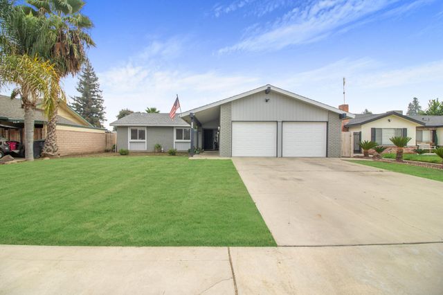 3545 W Monte Vista Court, Visalia, CA 93277