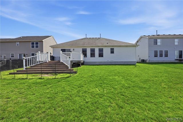 98 Morris Crescent, West Seneca, NY 14224