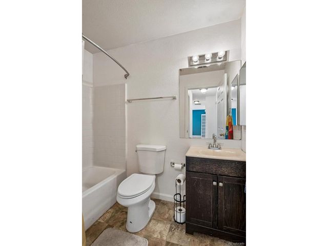 246 S Irving St, Denver, CO 80219