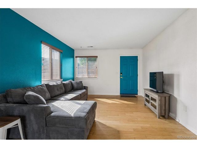 246 S Irving St, Denver, CO 80219