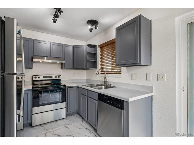 246 S Irving St, Denver, CO 80219