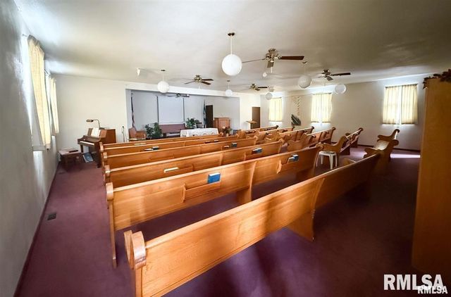 1603 MARKET Street, Pekin, IL 61554