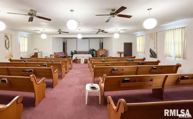 1603 MARKET Street, Pekin, IL 61554