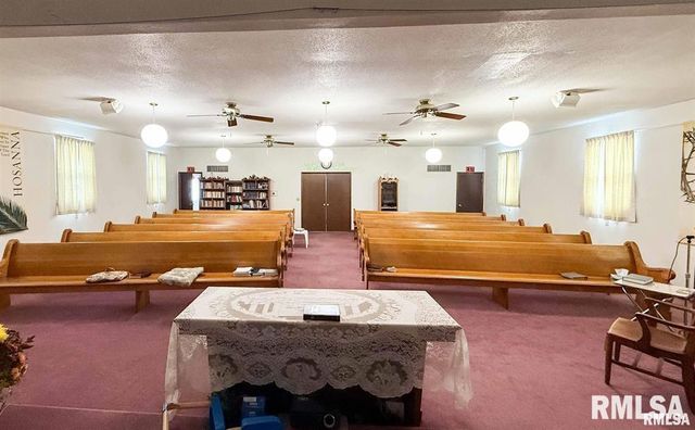 1603 MARKET Street, Pekin, IL 61554