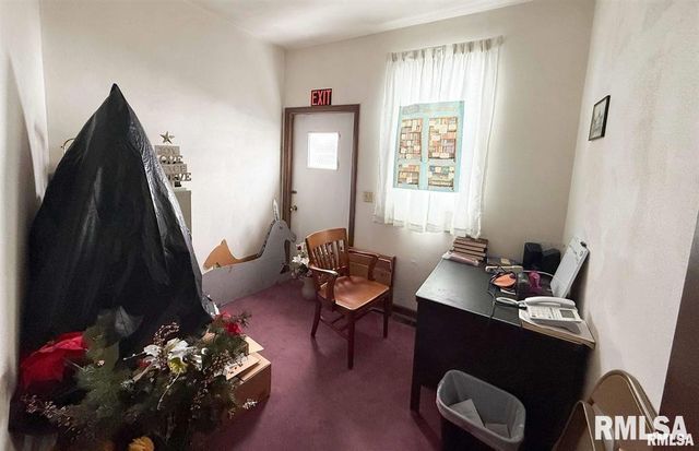 1603 MARKET Street, Pekin, IL 61554