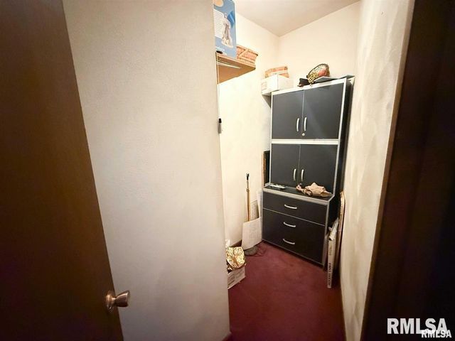 1603 MARKET Street, Pekin, IL 61554