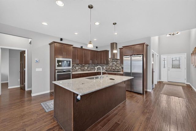 517 Dragon Willow Lane, Middleton, WI 53562