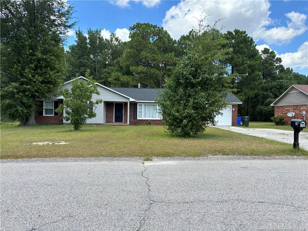 7546 Beverly Drive, Fayetteville, NC 28314